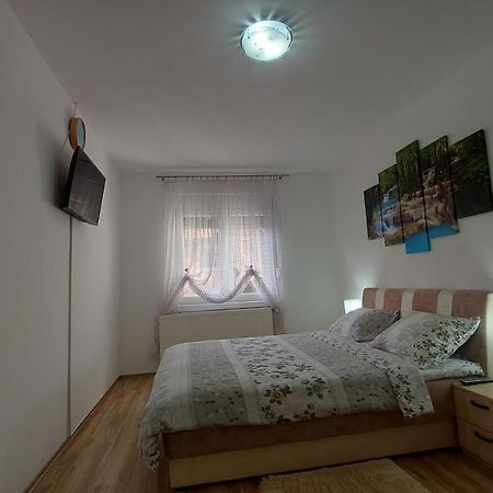 Exclusive Appartement Paraćin Buitenkant foto
