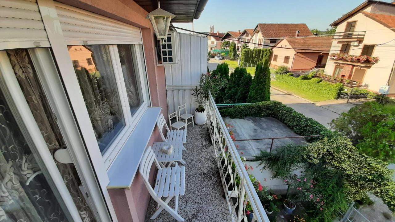 Exclusive Appartement Paraćin Buitenkant foto