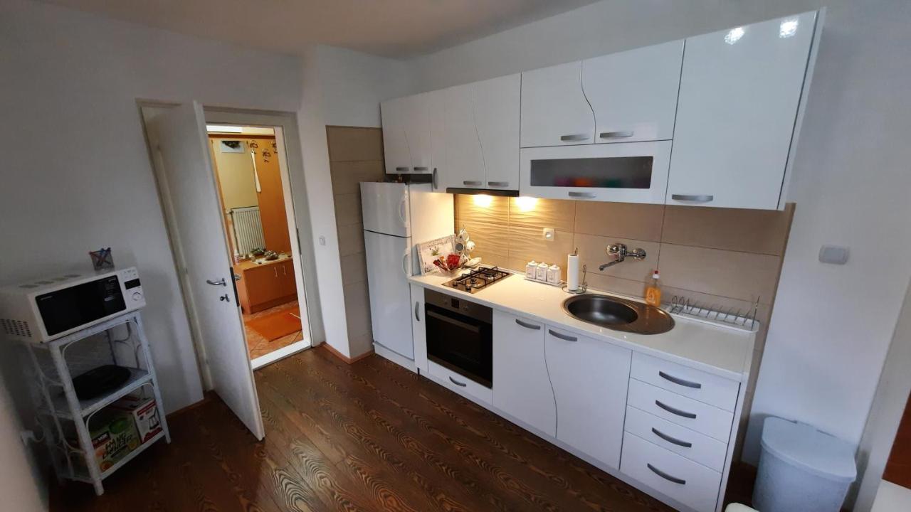 Exclusive Appartement Paraćin Buitenkant foto