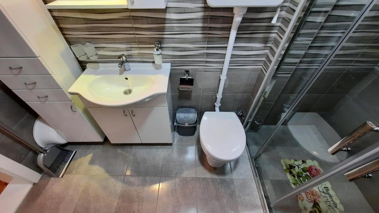 Exclusive Appartement Paraćin Buitenkant foto