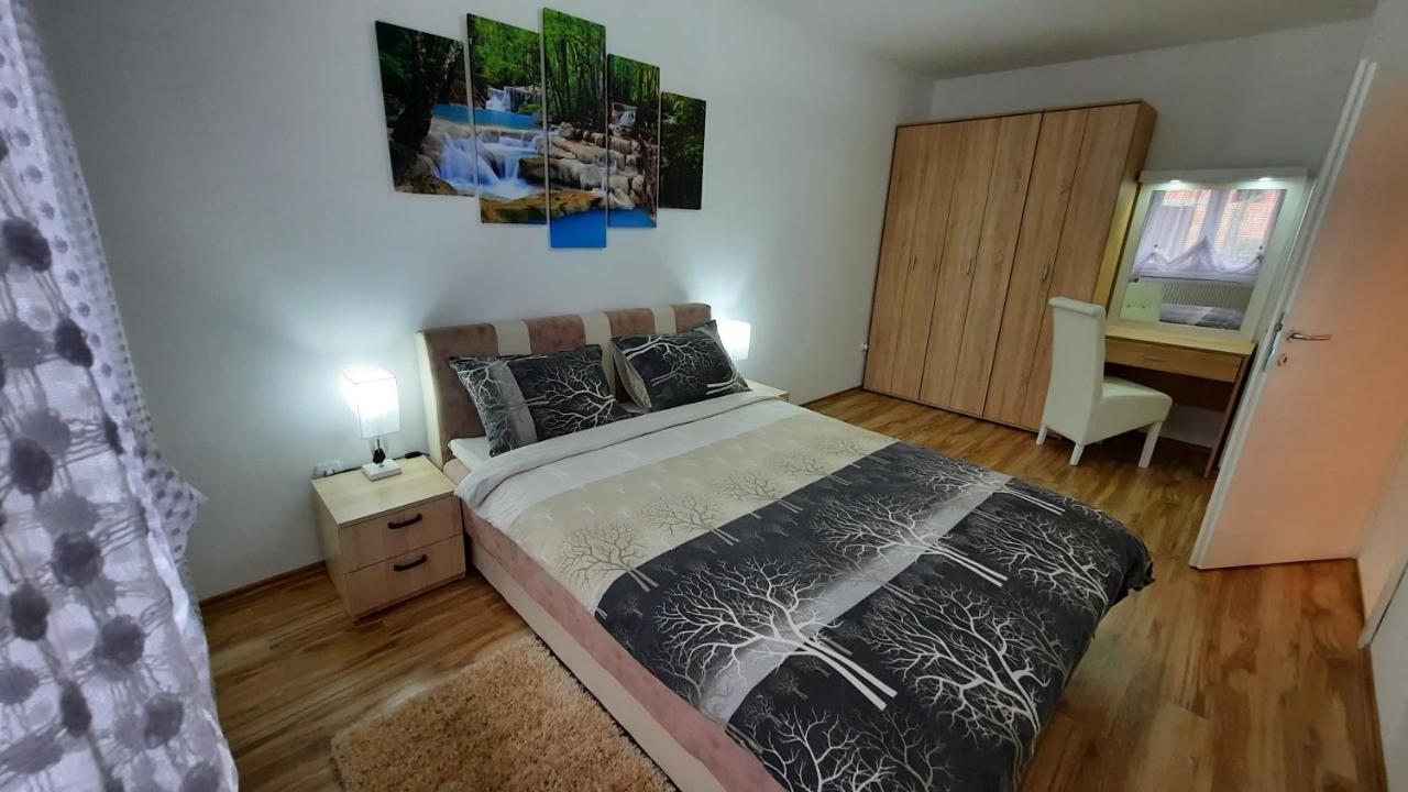 Exclusive Appartement Paraćin Buitenkant foto