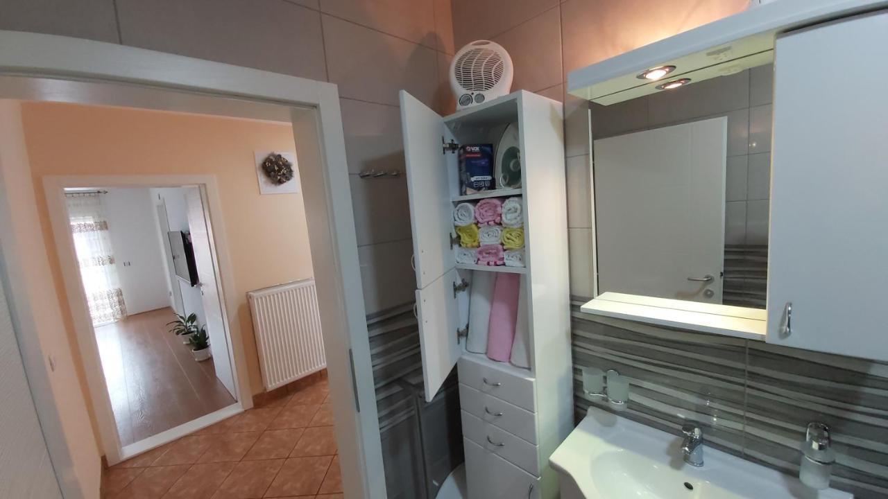 Exclusive Appartement Paraćin Buitenkant foto